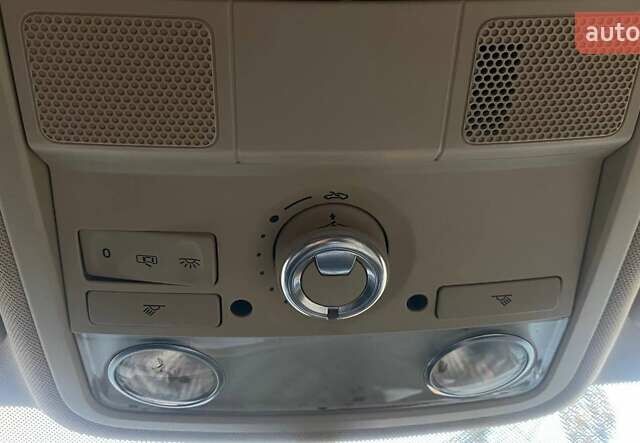 Фольксваген Пассат 2012 в Днепре (Днепропетровске) на Automoto.ua Синий Фольксваген Пассат, объемом двигателя 2 л и пробегом 280 тыс. км за 11450 $, фото 16 на Automoto.ua