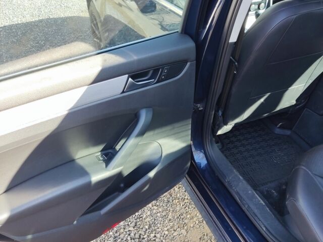 Синий Фольксваген Пассат, объемом двигателя 2.5 л и пробегом 240 тыс. км за 8000 $, фото 9 на Automoto.ua