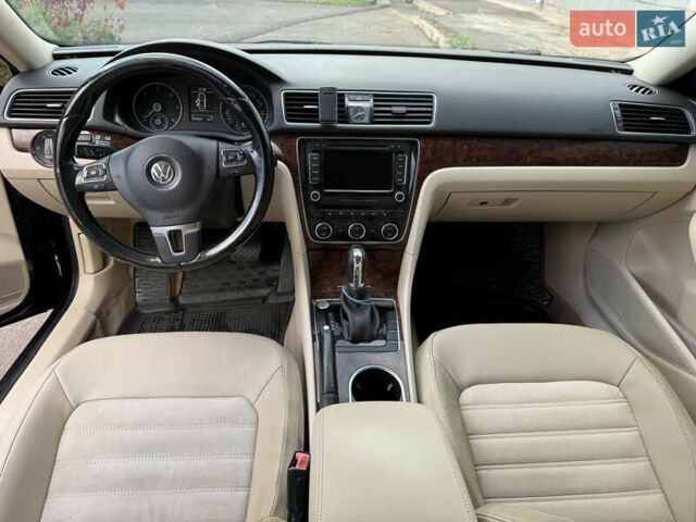 Фольксваген Пассат 2012 в Кривом Роге на Automoto.ua Синий Фольксваген Пассат, объемом двигателя 1.97 л и пробегом 190 тыс. км за 10300 $, фото 11 на Automoto.ua