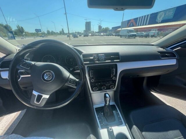 Фольксваген Пассат 2012 в Киеве на Automoto.ua Синий Фольксваген Пассат, объемом двигателя 2.5 л и пробегом 203 тыс. км за 9900 $, фото 13 на Automoto.ua