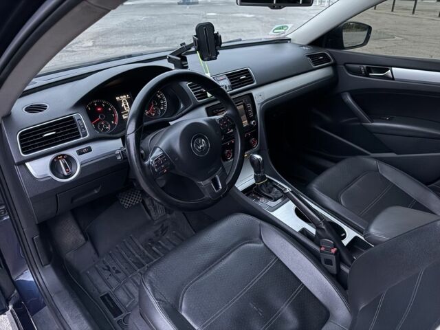 Синий Фольксваген Пассат, объемом двигателя 2.5 л и пробегом 205 тыс. км за 9100 $, фото 15 на Automoto.ua