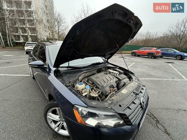 Синий Фольксваген Пассат, объемом двигателя 2 л и пробегом 262 тыс. км за 12000 $, фото 52 на Automoto.ua