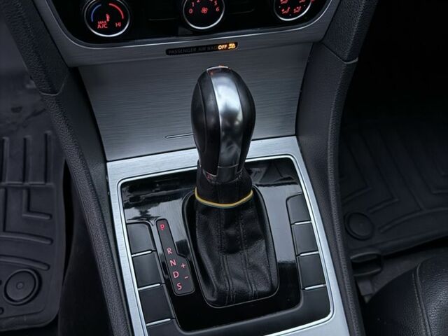 Синий Фольксваген Пассат, объемом двигателя 2.5 л и пробегом 205 тыс. км за 9100 $, фото 20 на Automoto.ua