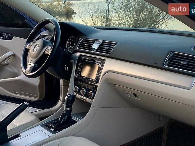 Фольксваген Пассат 2012 в Днепре (Днепропетровске) на Automoto.ua Синий Фольксваген Пассат, объемом двигателя 2 л и пробегом 280 тыс. км за 11450 $, фото 10 на Automoto.ua