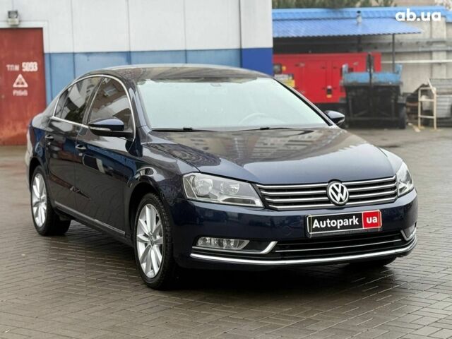 Синий Фольксваген Пассат, объемом двигателя 2 л и пробегом 263 тыс. км за 11690 $, фото 2 на Automoto.ua