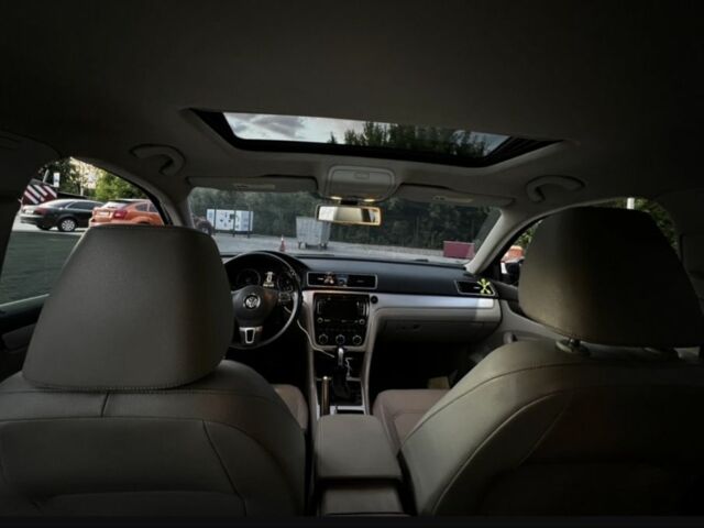 Синий Фольксваген Пассат, объемом двигателя 2.5 л и пробегом 213 тыс. км за 8800 $, фото 6 на Automoto.ua