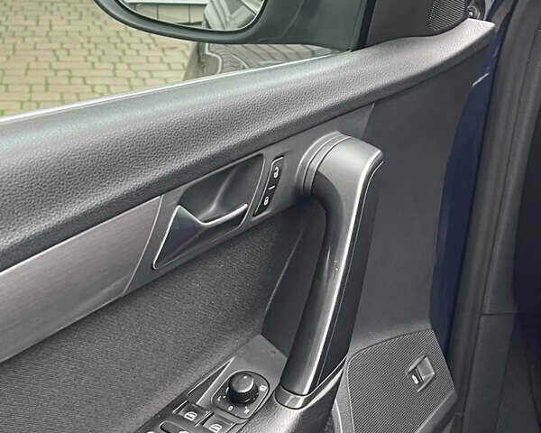 Синий Фольксваген Пассат, объемом двигателя 1.97 л и пробегом 230 тыс. км за 11400 $, фото 11 на Automoto.ua