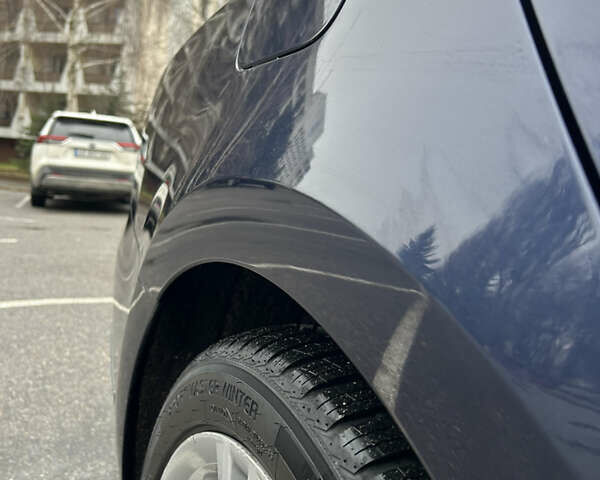 Синий Фольксваген Пассат, объемом двигателя 2 л и пробегом 262 тыс. км за 12000 $, фото 57 на Automoto.ua