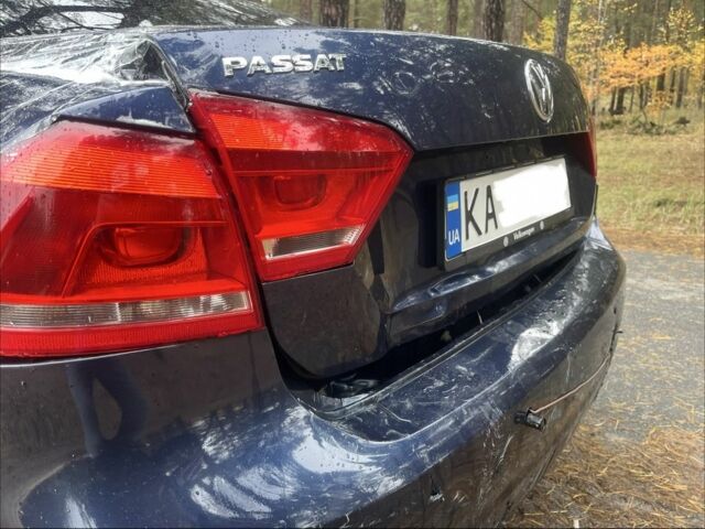 Синий Фольксваген Пассат, объемом двигателя 2.5 л и пробегом 300 тыс. км за 7500 $, фото 5 на Automoto.ua