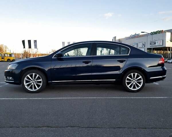 Синий Фольксваген Пассат, объемом двигателя 1.8 л и пробегом 150 тыс. км за 10500 $, фото 4 на Automoto.ua