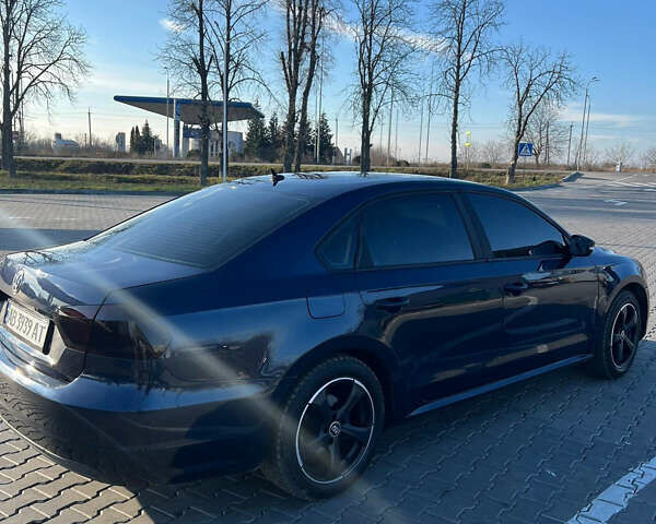 Синий Фольксваген Пассат, объемом двигателя 2.48 л и пробегом 304 тыс. км за 10000 $, фото 3 на Automoto.ua