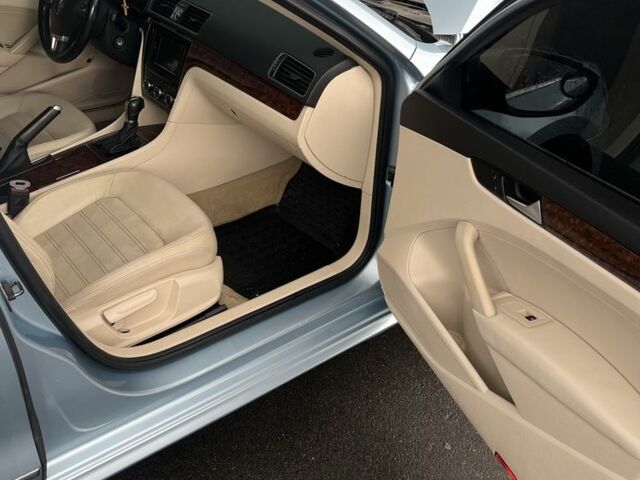 Синий Фольксваген Пассат, объемом двигателя 2.5 л и пробегом 258 тыс. км за 5300 $, фото 8 на Automoto.ua