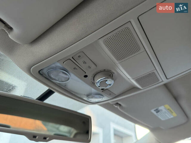 Синий Фольксваген Пассат, объемом двигателя 1.97 л и пробегом 170 тыс. км за 10200 $, фото 36 на Automoto.ua