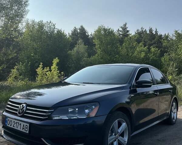 Синий Фольксваген Пассат, объемом двигателя 1.8 л и пробегом 260 тыс. км за 8200 $, фото 12 на Automoto.ua