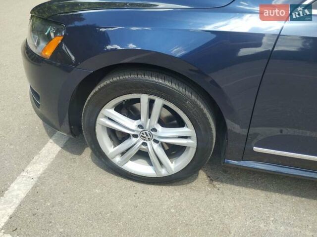 Синий Фольксваген Пассат, объемом двигателя 1.8 л и пробегом 173 тыс. км за 12500 $, фото 30 на Automoto.ua