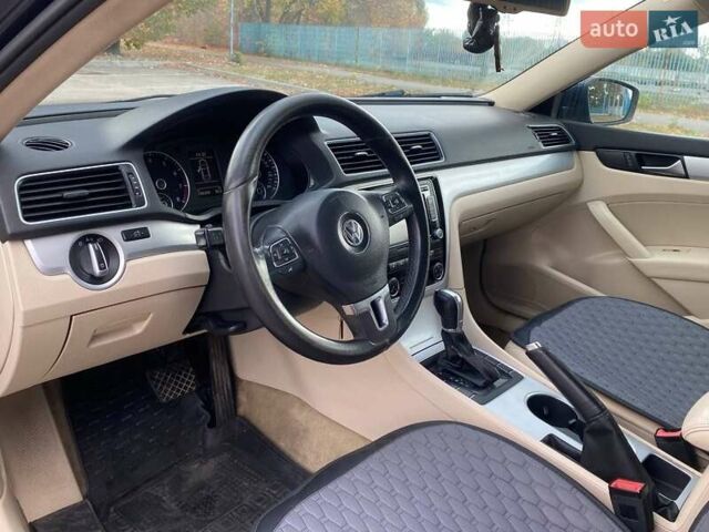 Фольксваген Пассат 2013 в Полтаве на Automoto.ua Синий Фольксваген Пассат, объемом двигателя 2.5 л и пробегом 198 тыс. км за 9290 $, фото 23 на Automoto.ua