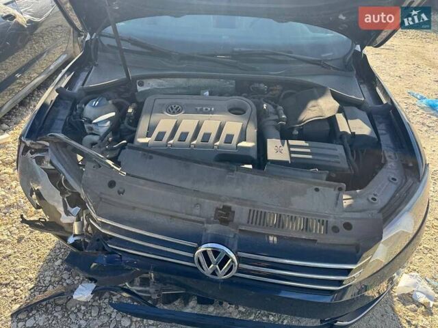 Фольксваген Пассат 2013 у Львові на Automoto.ua Синій Фольксваген Пассат, об'ємом двигуна 2 л та пробігом 205 тис. км за 9500 $, фото 10 на Automoto.ua