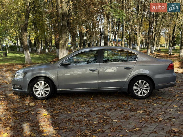 Синий Фольксваген Пассат, объемом двигателя 1.6 л и пробегом 266 тыс. км за 11000 $, фото 7 на Automoto.ua