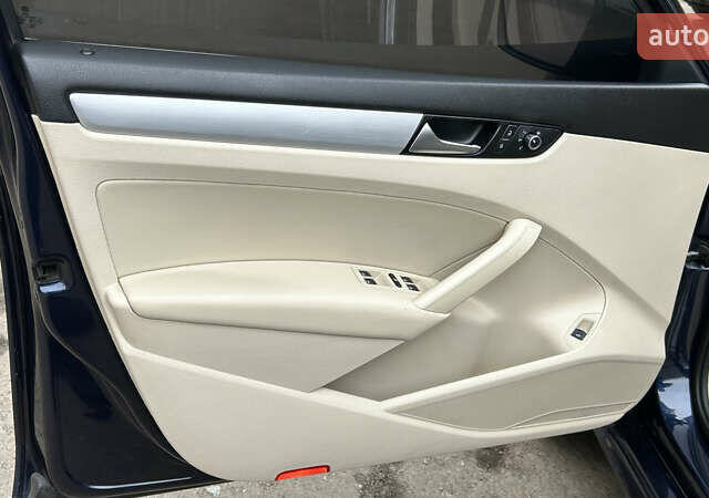 Синий Фольксваген Пассат, объемом двигателя 2.5 л и пробегом 327 тыс. км за 8900 $, фото 16 на Automoto.ua