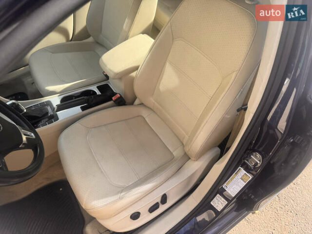 Фольксваген Пассат 2013 в Одессе на Automoto.ua Синий Фольксваген Пассат, объемом двигателя 2 л и пробегом 226 тыс. км за 10700 $, фото 11 на Automoto.ua