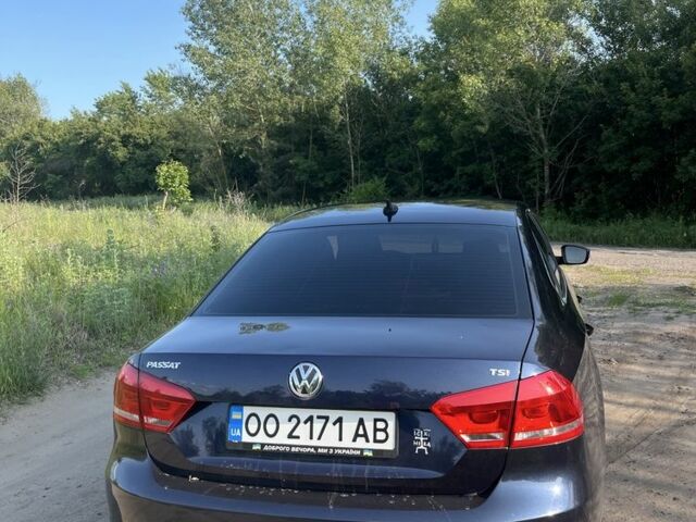 Синий Фольксваген Пассат, объемом двигателя 1.8 л и пробегом 260 тыс. км за 8200 $, фото 12 на Automoto.ua