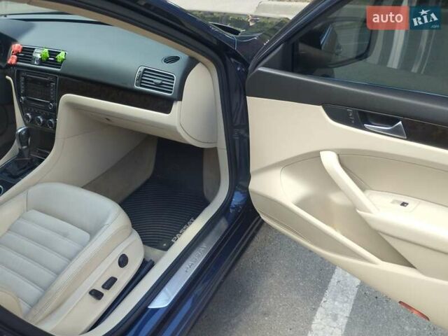 Синий Фольксваген Пассат, объемом двигателя 1.8 л и пробегом 173 тыс. км за 12500 $, фото 43 на Automoto.ua