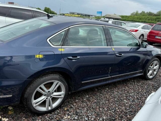 Синий Фольксваген Пассат, объемом двигателя 2 л и пробегом 96 тыс. км за 9690 $, фото 4 на Automoto.ua