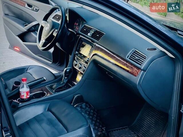 Синий Фольксваген Пассат, объемом двигателя 2 л и пробегом 213 тыс. км за 13000 $, фото 3 на Automoto.ua