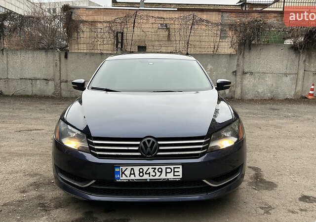 Синий Фольксваген Пассат, объемом двигателя 2.5 л и пробегом 327 тыс. км за 8900 $, фото 8 на Automoto.ua