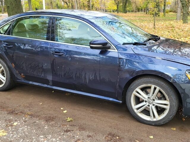 Синий Фольксваген Пассат, объемом двигателя 0 л и пробегом 175 тыс. км за 7500 $, фото 4 на Automoto.ua