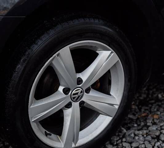 Синий Фольксваген Пассат, объемом двигателя 2.5 л и пробегом 170 тыс. км за 10700 $, фото 21 на Automoto.ua