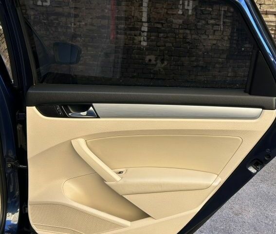 Синій Фольксваген Пассат, об'ємом двигуна 2.5 л та пробігом 327 тис. км за 9200 $, фото 9 на Automoto.ua