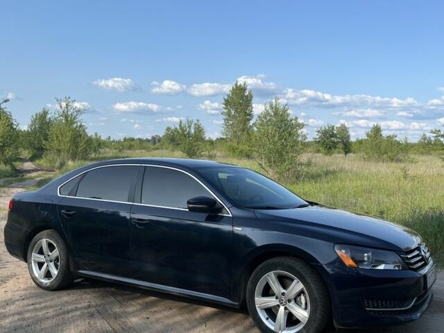 Синий Фольксваген Пассат, объемом двигателя 1.8 л и пробегом 260 тыс. км за 8200 $, фото 11 на Automoto.ua