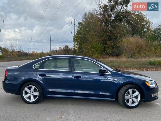 Фольксваген Пассат 2013 в Полтаве на Automoto.ua Синий Фольксваген Пассат, объемом двигателя 2.5 л и пробегом 198 тыс. км за 9290 $, фото 13 на Automoto.ua