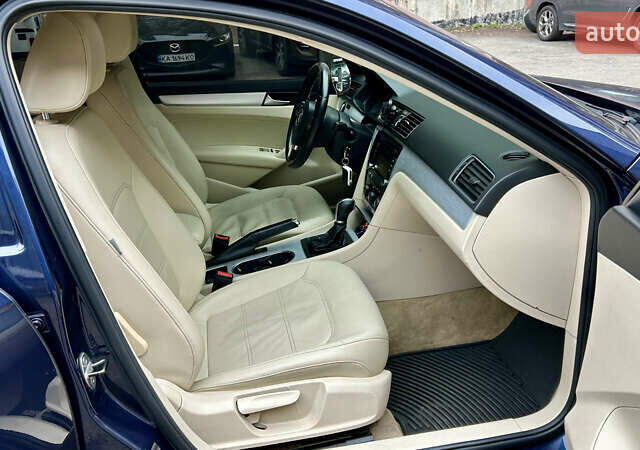 Синий Фольксваген Пассат, объемом двигателя 2.5 л и пробегом 327 тыс. км за 8900 $, фото 9 на Automoto.ua