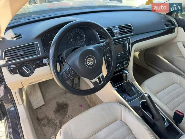 Фольксваген Пассат 2013 у Львові на Automoto.ua Синій Фольксваген Пассат, об'ємом двигуна 2 л та пробігом 205 тис. км за 9500 $, фото 13 на Automoto.ua