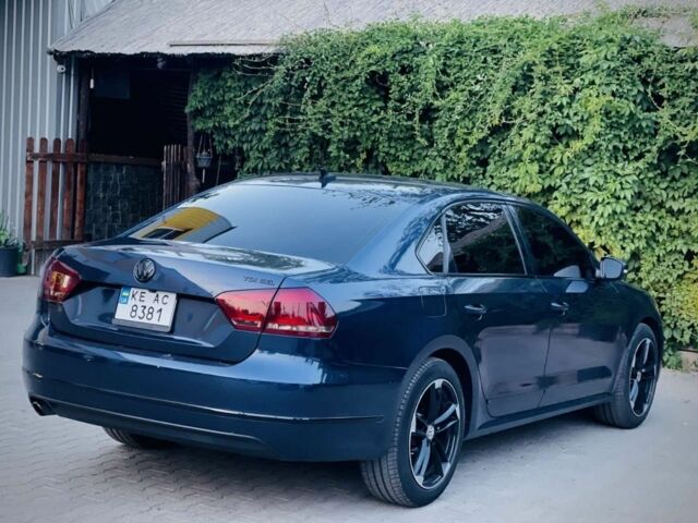 Синий Фольксваген Пассат, объемом двигателя 2 л и пробегом 213 тыс. км за 13000 $, фото 1 на Automoto.ua