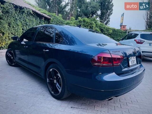 Синий Фольксваген Пассат, объемом двигателя 2 л и пробегом 213 тыс. км за 13000 $, фото 5 на Automoto.ua