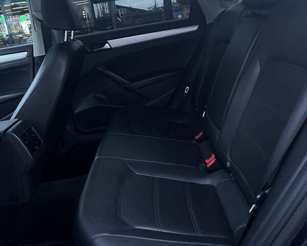 Синий Фольксваген Пассат, объемом двигателя 2.48 л и пробегом 224 тыс. км за 9000 $, фото 9 на Automoto.ua