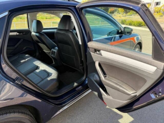 Синий Фольксваген Пассат, объемом двигателя 2.5 л и пробегом 82 тыс. км за 1425 $, фото 10 на Automoto.ua