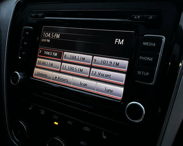 Синий Фольксваген Пассат, объемом двигателя 2.48 л и пробегом 224 тыс. км за 9000 $, фото 19 на Automoto.ua