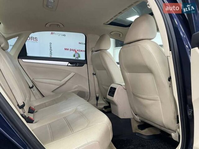 Синий Фольксваген Пассат, объемом двигателя 2.48 л и пробегом 278 тыс. км за 9490 $, фото 35 на Automoto.ua