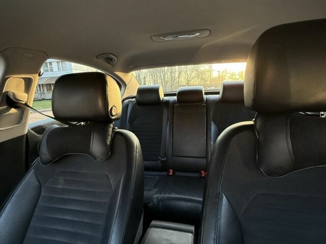 Синий Фольксваген Пассат, объемом двигателя 2 л и пробегом 253 тыс. км за 11200 $, фото 7 на Automoto.ua