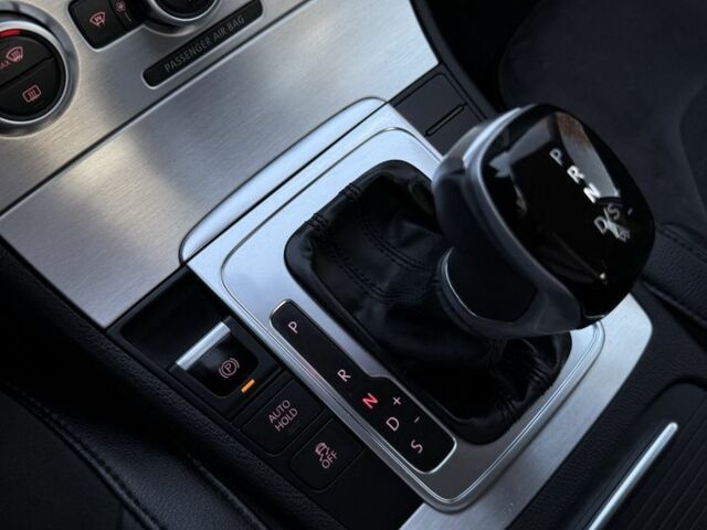 Синий Фольксваген Пассат, объемом двигателя 2 л и пробегом 253 тыс. км за 11200 $, фото 6 на Automoto.ua