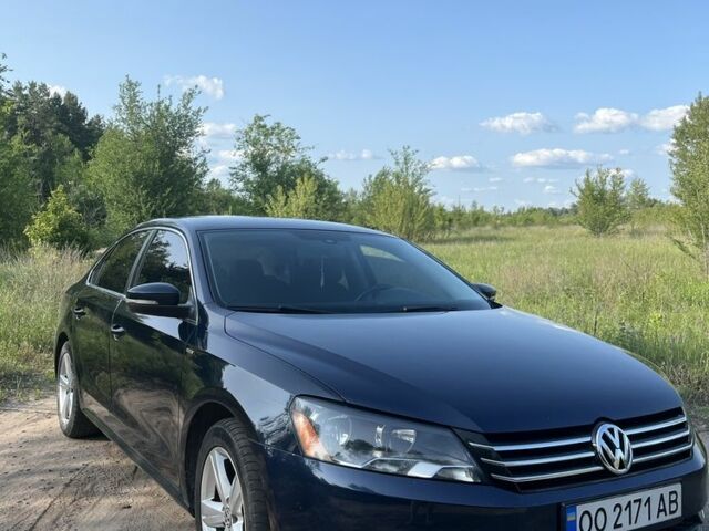 Синий Фольксваген Пассат, объемом двигателя 1.8 л и пробегом 260 тыс. км за 8200 $, фото 10 на Automoto.ua