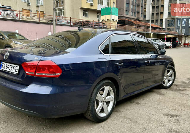 Синий Фольксваген Пассат, объемом двигателя 2.5 л и пробегом 327 тыс. км за 8900 $, фото 5 на Automoto.ua