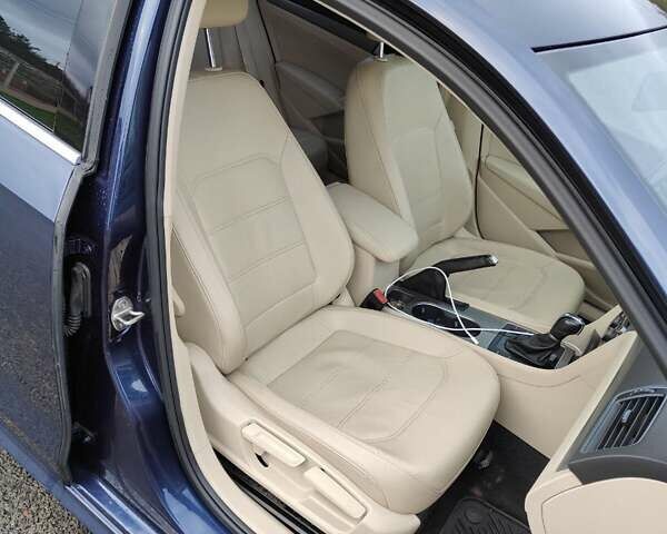 Синий Фольксваген Пассат, объемом двигателя 2 л и пробегом 138 тыс. км за 13900 $, фото 13 на Automoto.ua