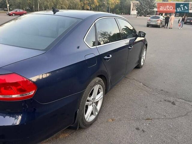 Синій Фольксваген Пассат, об'ємом двигуна 1.8 л та пробігом 278 тис. км за 11200 $, фото 8 на Automoto.ua
