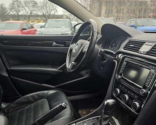 Синий Фольксваген Пассат, объемом двигателя 1.97 л и пробегом 188 тыс. км за 12000 $, фото 11 на Automoto.ua