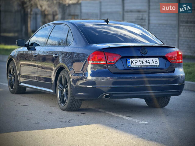 Синий Фольксваген Пассат, объемом двигателя 2 л и пробегом 192 тыс. км за 12800 $, фото 5 на Automoto.ua